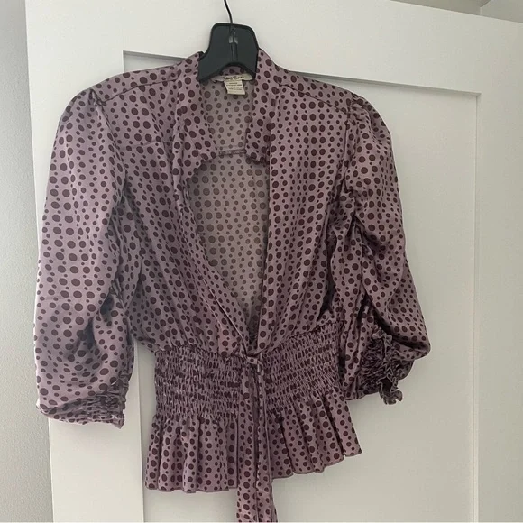 Awesome satin puff sleeve blouse - Small - Picture 1 of 7
